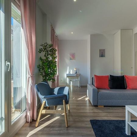 Modern, Stylish Apartment Valenza Esterno foto