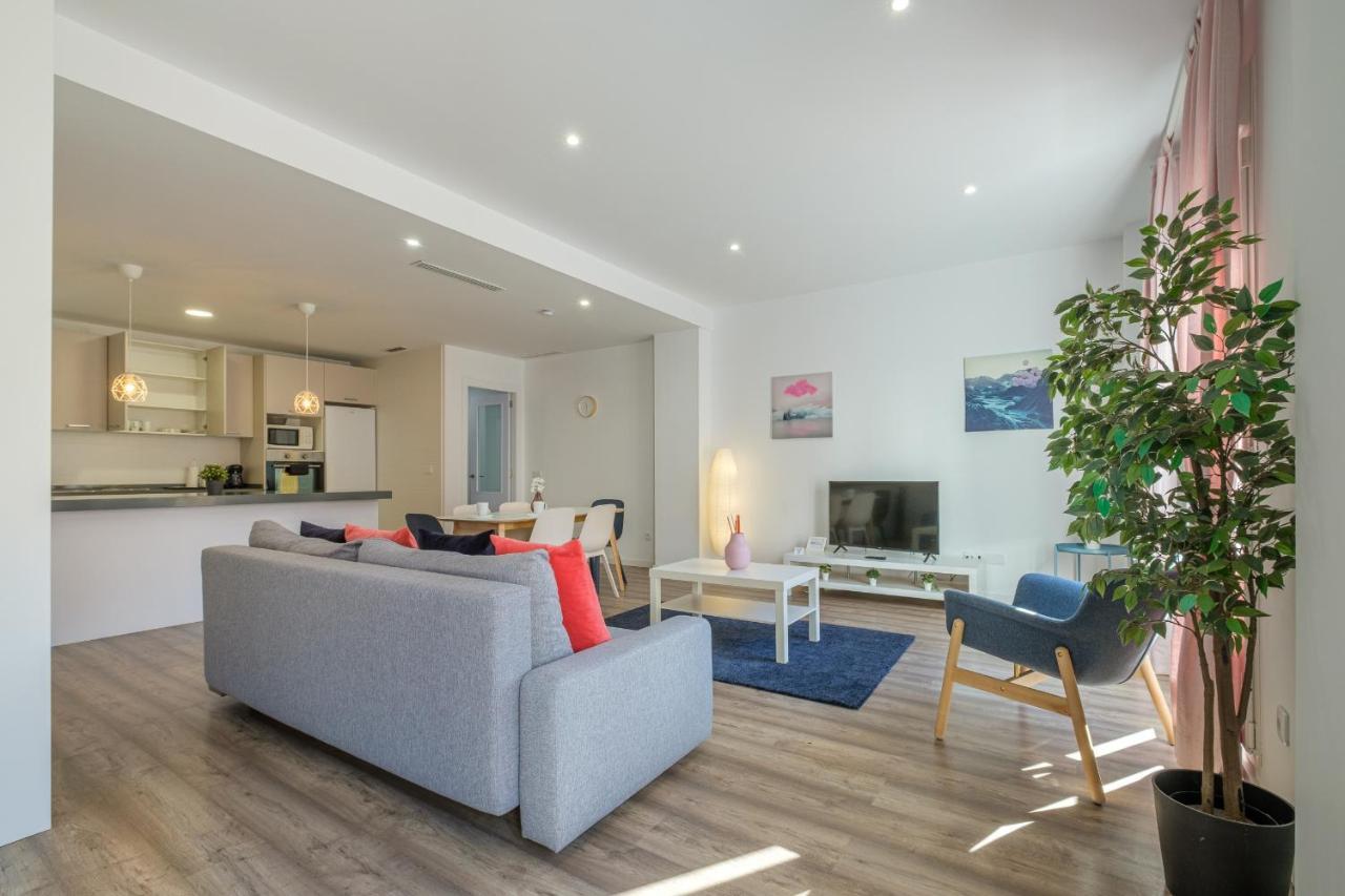 Modern, Stylish Apartment Valenza Esterno foto