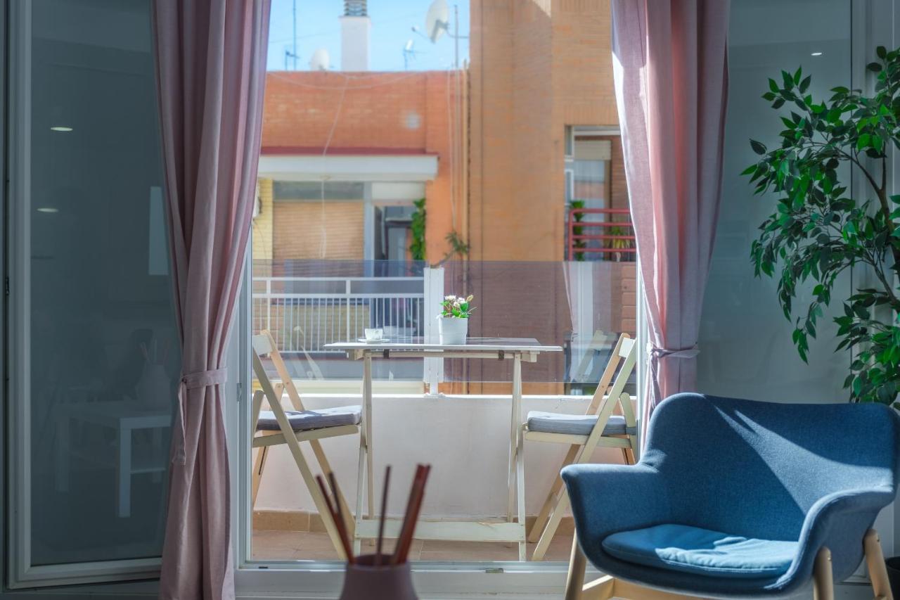 Modern, Stylish Apartment Valenza Esterno foto